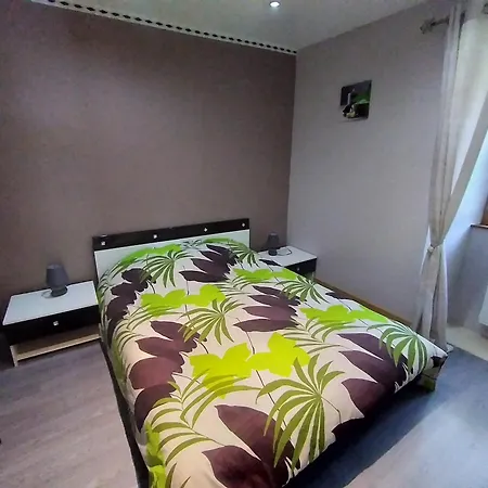 Holiday home Ancienne Grange Rehabilitee Et Grangette Avec Piscine Et Jardin Faycelles