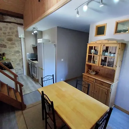 Ancienne Grange Rehabilitee Et Grangette Avec Piscine Et Jardin Holiday home