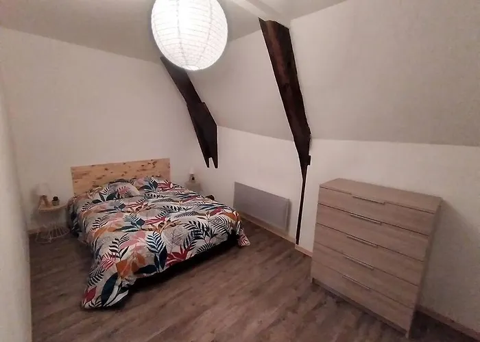 Ancienne Grange Rehabilitee Et Grangette Avec Piscine Et Jardin Holiday home Faycelles