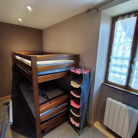 Prázdninový dům Ancienne Grange Rehabilitee Et Grangette Avec Piscine Et Jardin Faycelles